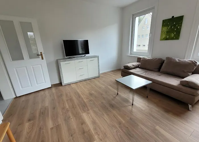 Schoene 3,5 Zimmer Handwerkerwohnung Free Parking Gute Lage