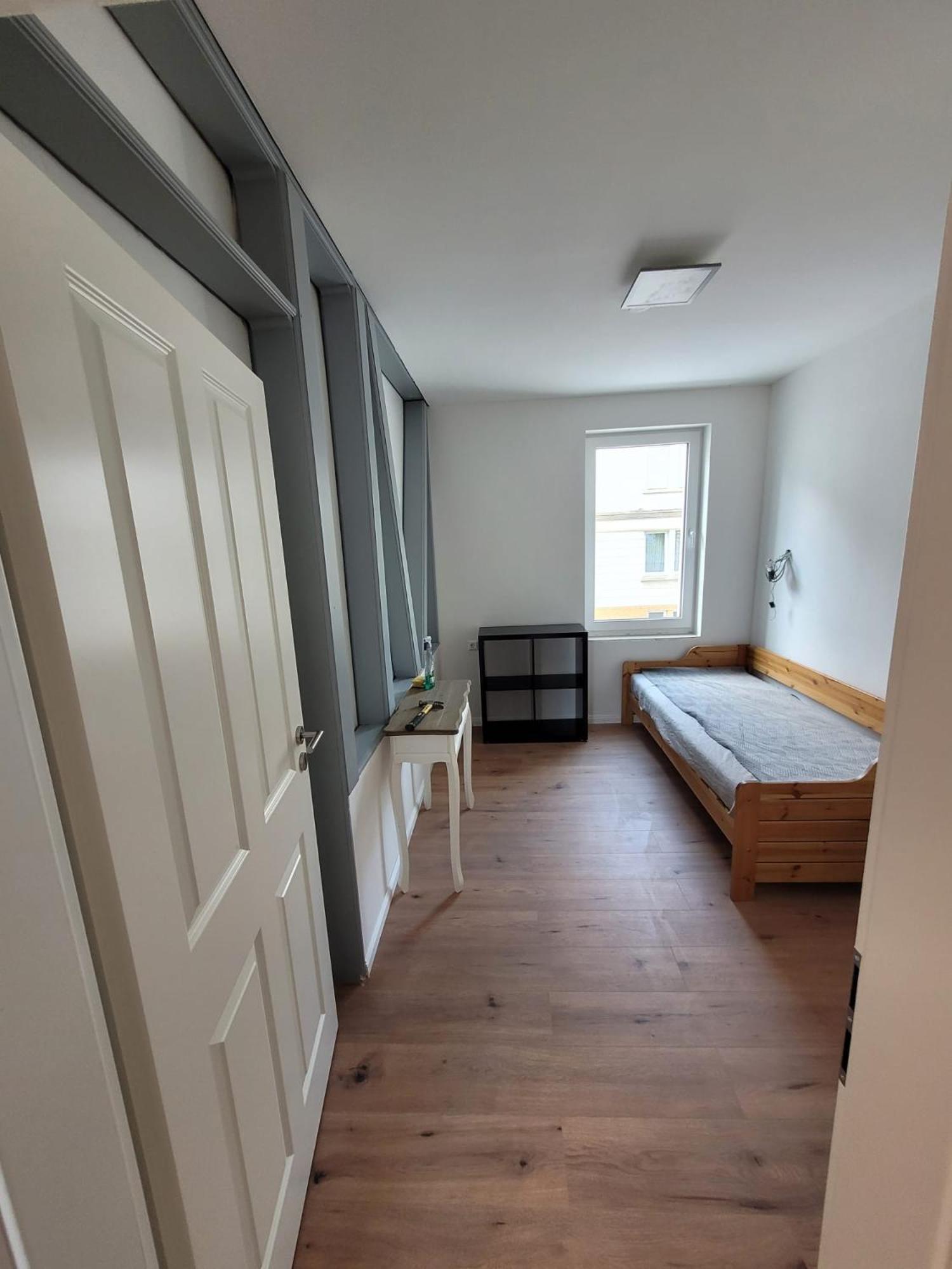 Schoene 3,5 Handwerkerwohnung Free Parking Gute Lage * Albstadt